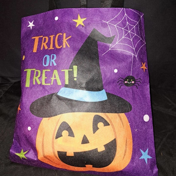 Halloween Sale! NWT-Ladies Sz Large HalloQueen, Socks, Pendant, Bat Wing halo - Picture 7 of 7